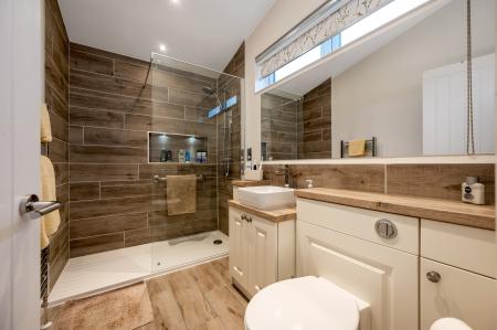 2 bedroom Lodge for sale in Waters View, Yarwell