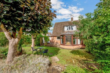 2 bedroom Semi-detached house for sale in Waverley Place, Stamford