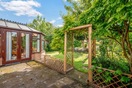 2 bedroom Semi-detached house for sale in Waverley Place, Stamford