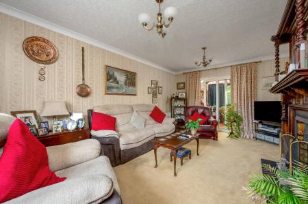 2 bedroom Semi-detached house for sale in Waverley Place, Stamford