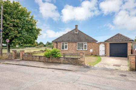 3 bedroom Detached bungalow for sale in West Mill, Easton On The Hill