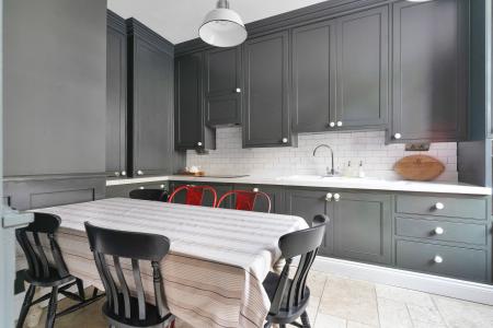 3 bedroom Semi-detached house to let in Barn Hill, Stamford, PE9