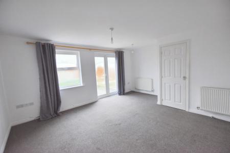 3 bedroom Semi-detached house to let in Hillside Gardens, Wittering, Stamford, PE8