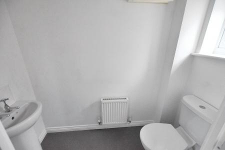 3 bedroom Semi-detached house to let in Hillside Gardens, Wittering, Stamford, PE8