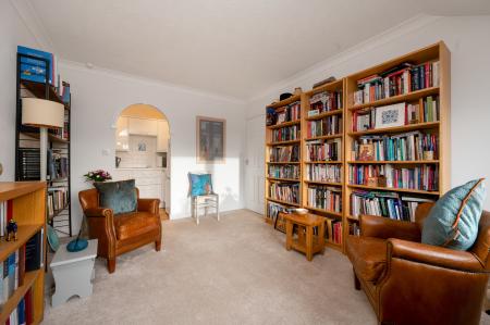 1 bedroom Flat for sale in Newcomb Court, Stamford, PE9