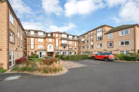 Newcomb Court, Stamford, PE9