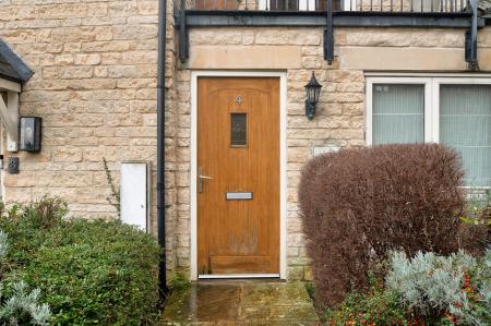 2 bedroom Maisonette for sale in Pauleys Court, Stamford