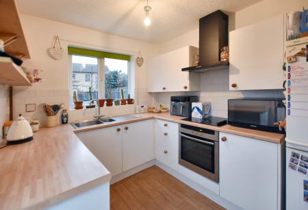 3 bedroom Semi-detached house for sale in Primrose Way, Stamford