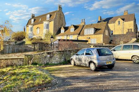 3 bedroom Town house for sale in Warrenne Keep, Stamford