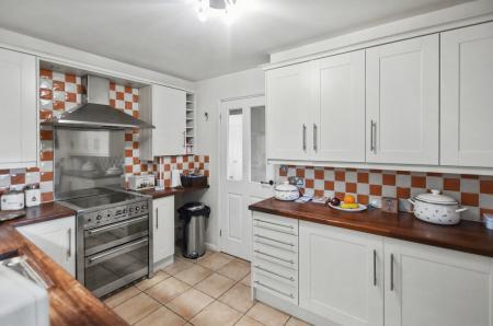 3 bedroom Detached bungalow for sale in Meadow Lane, Thornhaugh