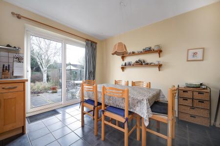 5 bedroom Detached house for sale in Queens Walk, Stamford