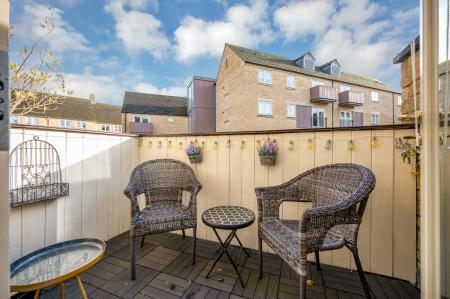 4 bedroom Town house for sale in Wharf Road, Stamford