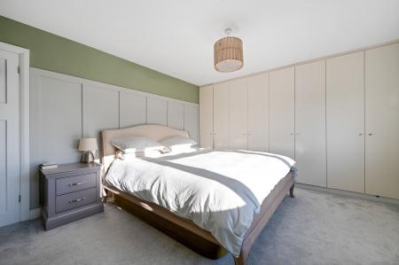 3 bedroom Semi-detached house for sale in Drift Avenue, Stamford