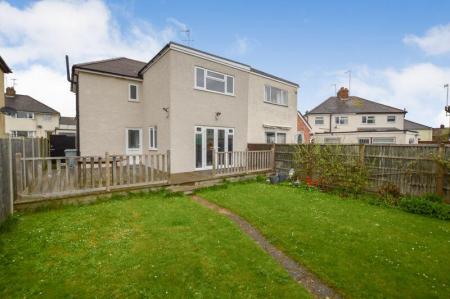 3 bedroom Semi-detached house for sale in Drift Avenue, Stamford