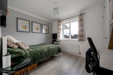 4 bedroom Detached house for sale in Stirling Road, Stamford, PE9