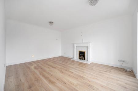 4 bedroom Detached house for sale in Woodhead Close, Stamford