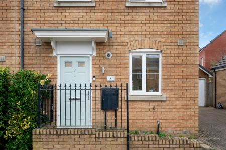 3 bedroom Town house for sale in Winterton Close, Stamford