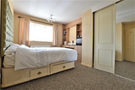 3 bedroom Terraced House for sale in Trinity Road, Stamford, PE9