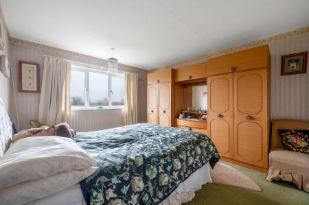 3 bedroom Semi-detached house for sale in Spinney Lane, Ryhall