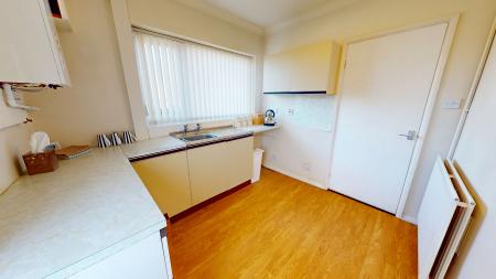 2 bedroom Semi-detached bungalow for sale in Apley Place, Trentham, Stoke-on-Trent, ST4