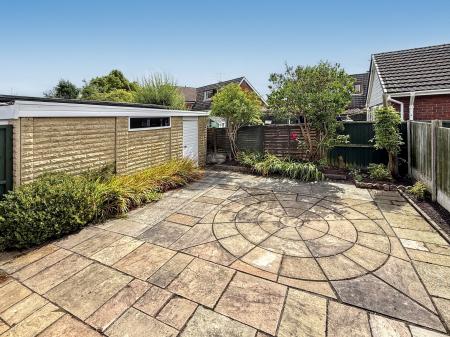 2 bedroom Semi-detached bungalow for sale in Birchfield Avenue, Rode Heath, Stoke-on-Trent, ST7