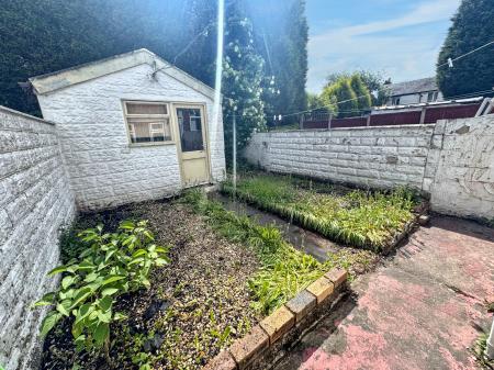 2 bedroom Town house for sale in Cecil Avenue, Hanley, Stoke-on-Trent, ST1