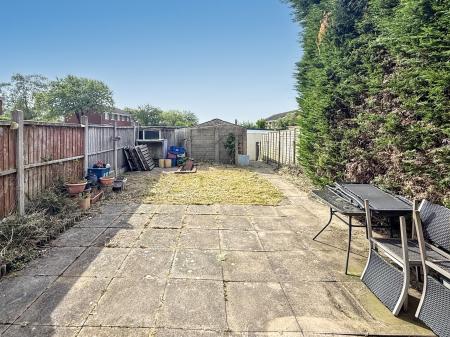 2 bedroom Semi-detached house for sale in Chatsworth Drive, Werrington, Stoke-on-Trent, ST9