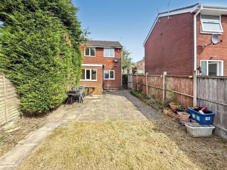 2 bedroom Semi-detached house for sale in Chatsworth Drive, Werrington, Stoke-on-Trent, ST9