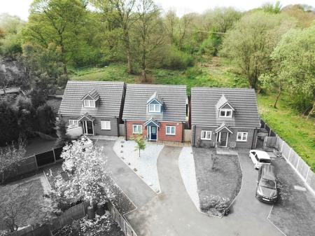 2 bedroom Detached bungalow for sale in Cheltenham Grove, Silverdale, Newcastle-under-Lyme, ST5