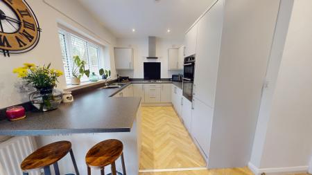 2 bedroom Detached bungalow for sale in Cheltenham Grove, Silverdale, Newcastle-under-Lyme, ST5