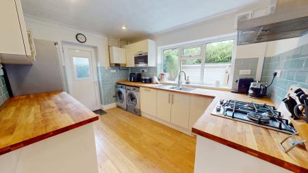 4 bedroom Detached house for sale in Field Close, Blythe Bridge, Stoke-on-Trent, ST11