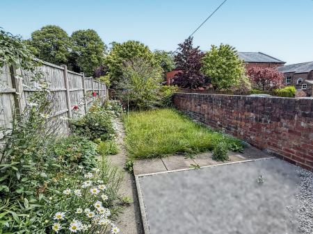3 bedroom Terraced House for sale in Florence Street, Newcastle-under-Lyme, ST5