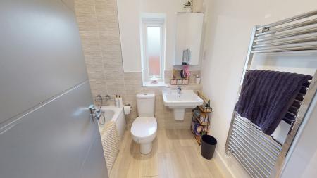 3 bedroom Detached house for sale in Friesian Way, Uttoxeter, ST14