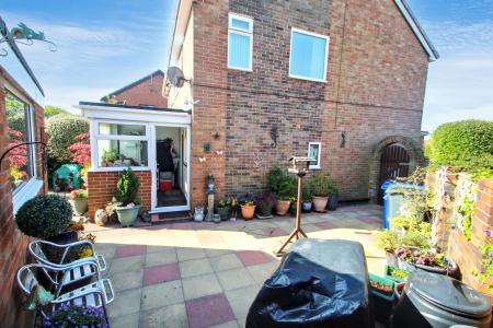 3 bedroom Semi-detached house for sale in Hazeldene Road, Trentham, Stoke-on-Trent, ST4