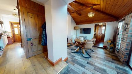 3 bedroom Semi-detached house for sale in Uttoxeter Road, Blythe Bridge, Stoke-on-Trent, ST3