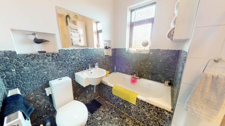 3 bedroom Semi-detached house for sale in Uttoxeter Road, Blythe Bridge, Stoke-on-Trent, ST3