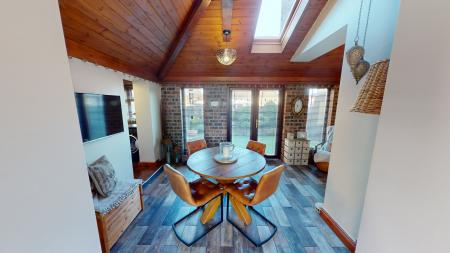 3 bedroom Semi-detached house for sale in Uttoxeter Road, Blythe Bridge, Stoke-on-Trent, ST3