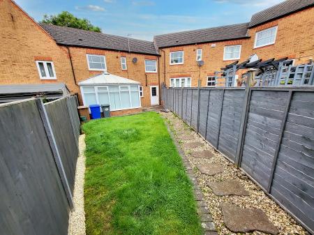 3 bedroom Town house to let in Willowfield Drive, Trentham, Stoke-on-Trent, ST4