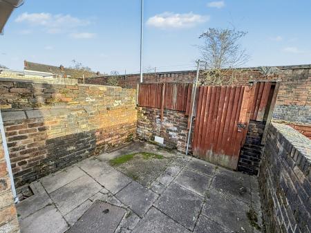 2 bedroom Terraced House for sale in Hollings Street, Fenton, Stoke-on-Trent, ST4