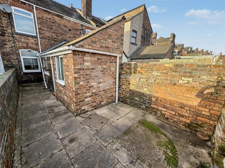 2 bedroom Terraced House for sale in Hollings Street, Fenton, Stoke-on-Trent, ST4