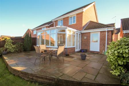 3 bedroom Detached house to let in Snowgoose Way, Newcastle-under-Lyme, ST5