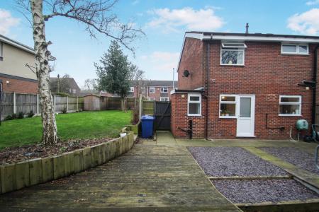 3 bedroom Semi-detached house for sale in Victoria Street, Silverdale, Newcastle-under-Lyme, ST5