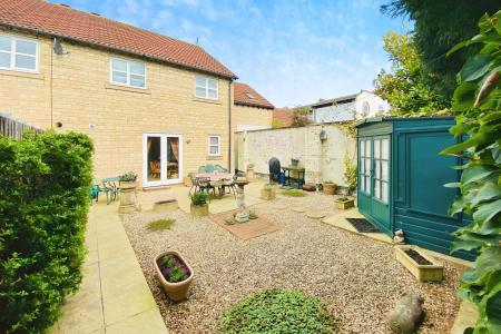 4 bedroom End of terrace house for sale in 4B Millstone Lane, Syston, LE7