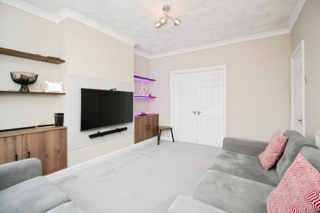 5 bedroom Semi-detached house for sale in Acacia Avenue, Birstall, LE4