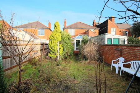 2 bedroom Semi-detached house for sale in Albert Street, Syston, LE7
