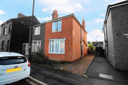 2 bedroom Semi-detached house for sale in Albert Street, Syston, LE7