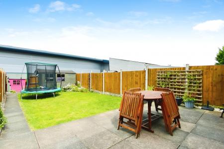 3 bedroom Semi-detached house for sale in Albert Street, Syston, LE7