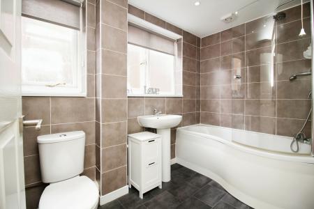 3 bedroom Semi-detached house for sale in Albert Street, Syston, LE7