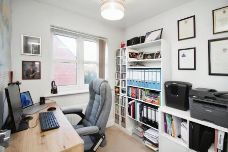 4 bedroom Town house for sale in Aldfield Green, Hamilton, LE5