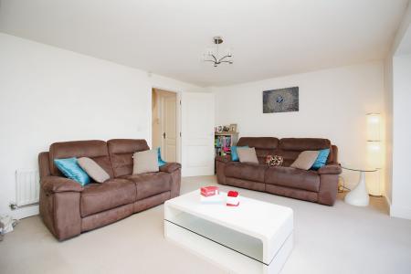 4 bedroom Town house for sale in Aldfield Green, Hamilton, LE5